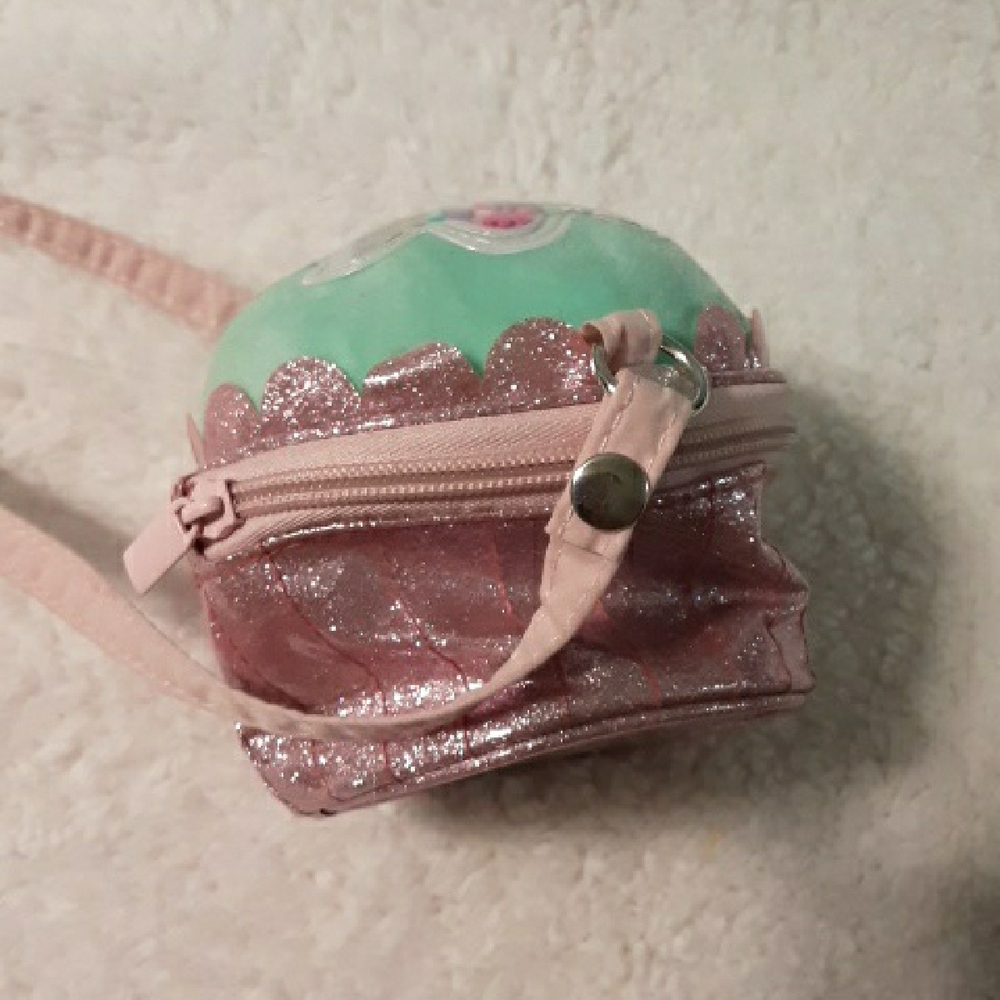 Small Bag looks like donut NWOT cute - Picture 2 of 10